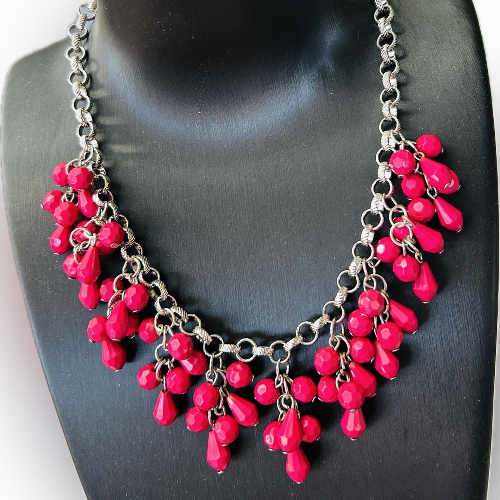 Macarena model Fuchsia pink Statement Paparazzi Fashion Necklace